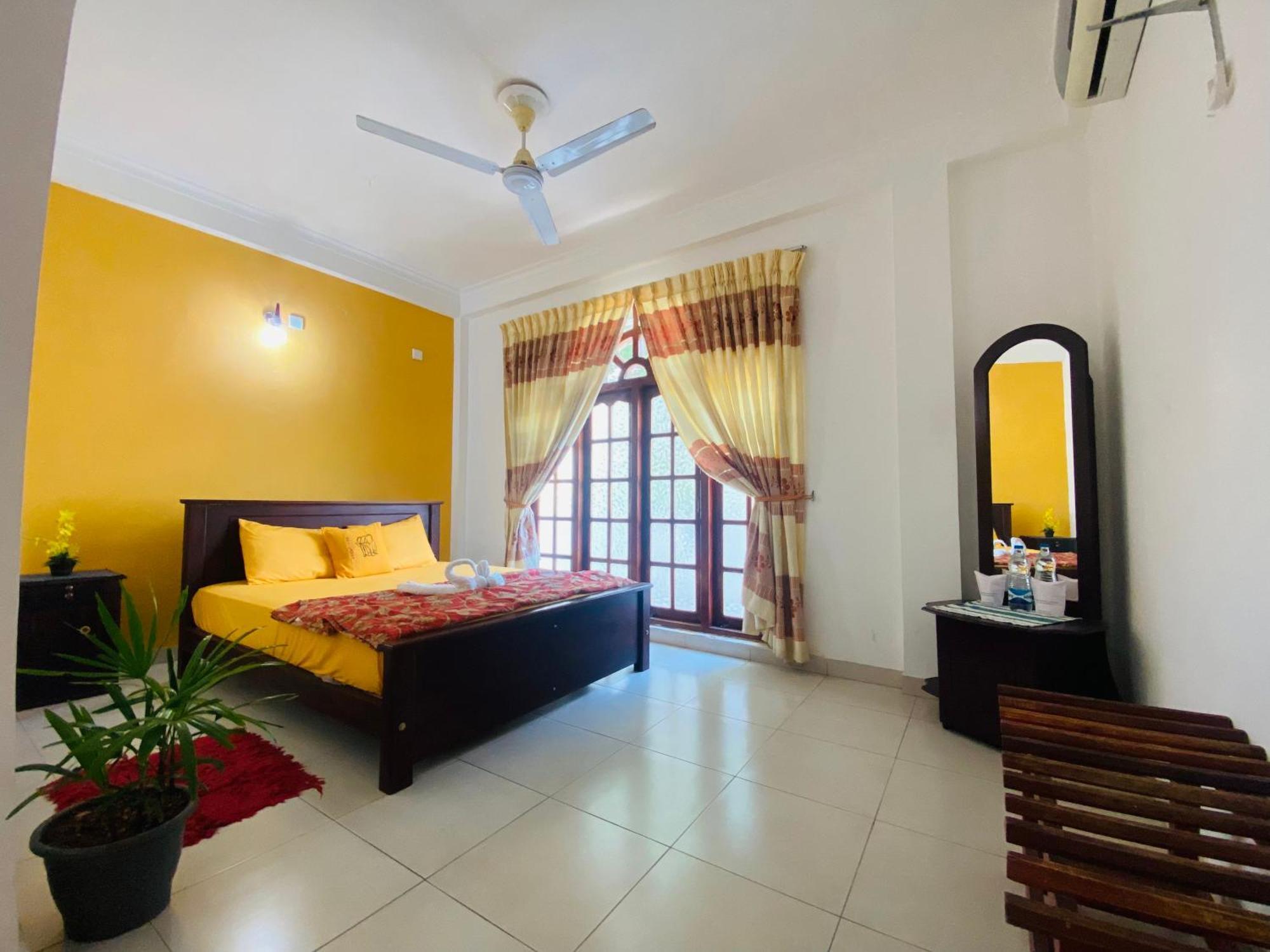 New Nethmi Villa Kandy Kültér fotó
